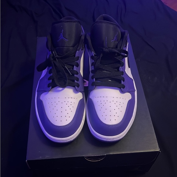 Jordan 1 - Picture 2 of 5